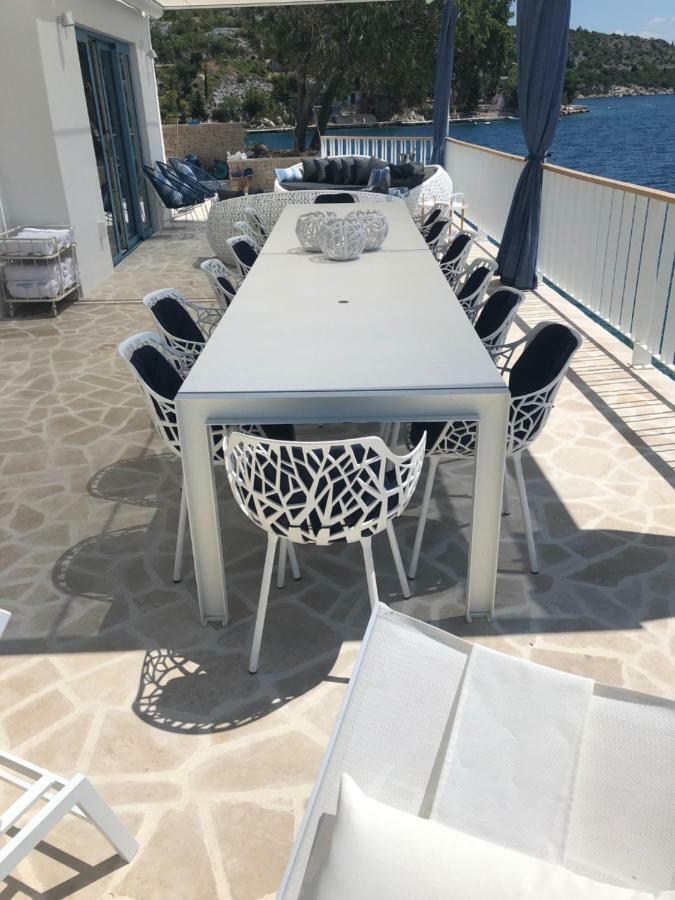 Villa Beline Direct Aan Zee, Verwarmd Zwembad En Sauna Tribanj-Kruscica Exteriér fotografie